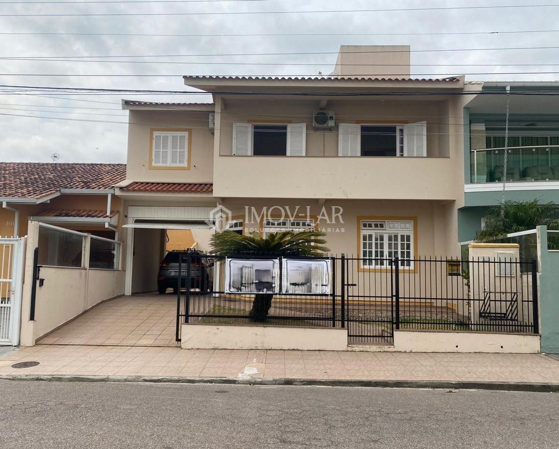 Casa para Venda, em Florianpolis, bairro Balneario, 5 dormitrios, 3 banheiros, 1 sute, 3 vagas